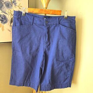 St.John's Bay Bermuda shorts sz 14 Blue